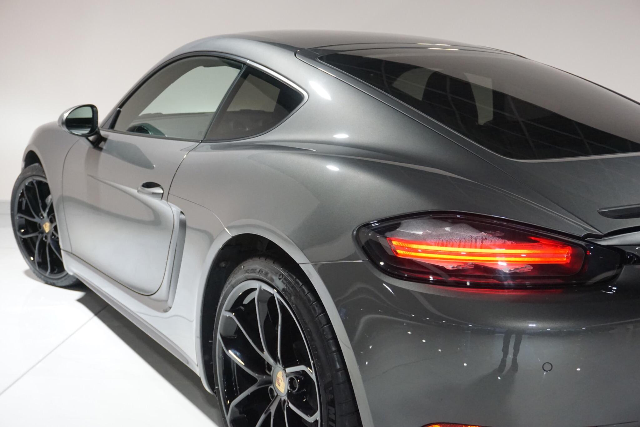 Porsche 718 Cayman 2.0T Style Edition Coupe 2dr Petrol PDK Euro 6 (s/s) (300 ps)